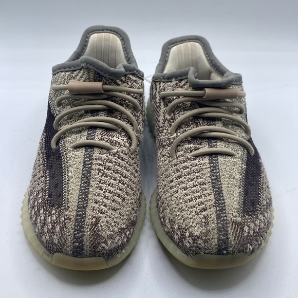 Little kids adidas YEEZY Size 12K - Picture 2 of 12